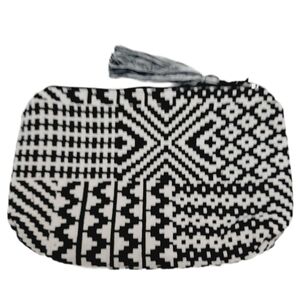 🍒4 for $20🍒 Woven Geometric Tribal B&W Pattern Zip-Up Pouch Make-Up Bag
